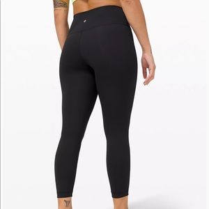 Lululemon Wunder Under Luxtreme 25” - size 2